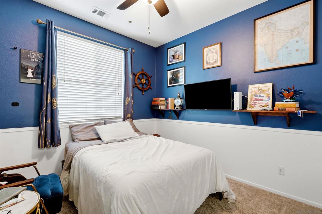 325 Royal Gln 608 Property Photo 23