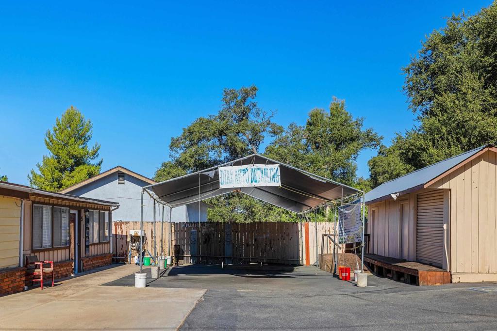 2560 Alpine Blvd Property Photo 15