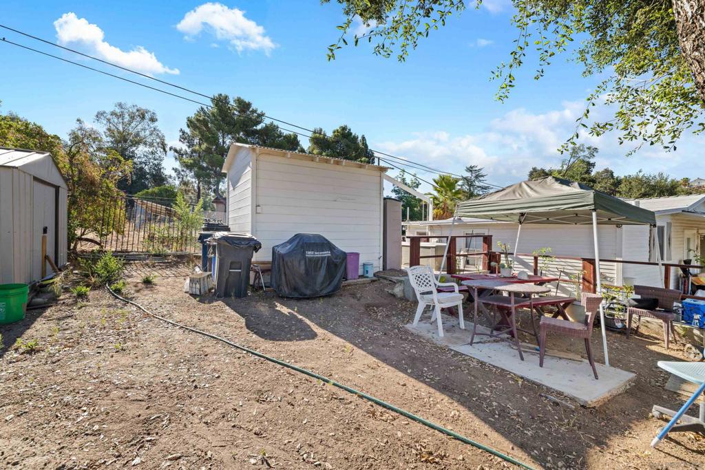 2560 Alpine Blvd Property Photo 18