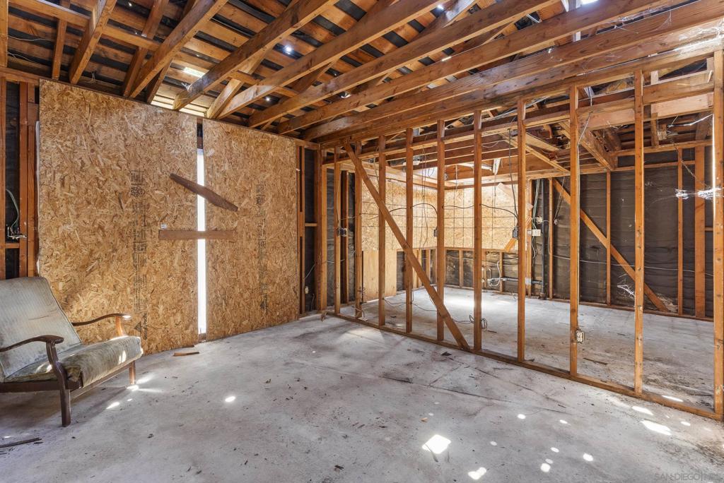 3955 Mount Albertine Way Property Photo 14