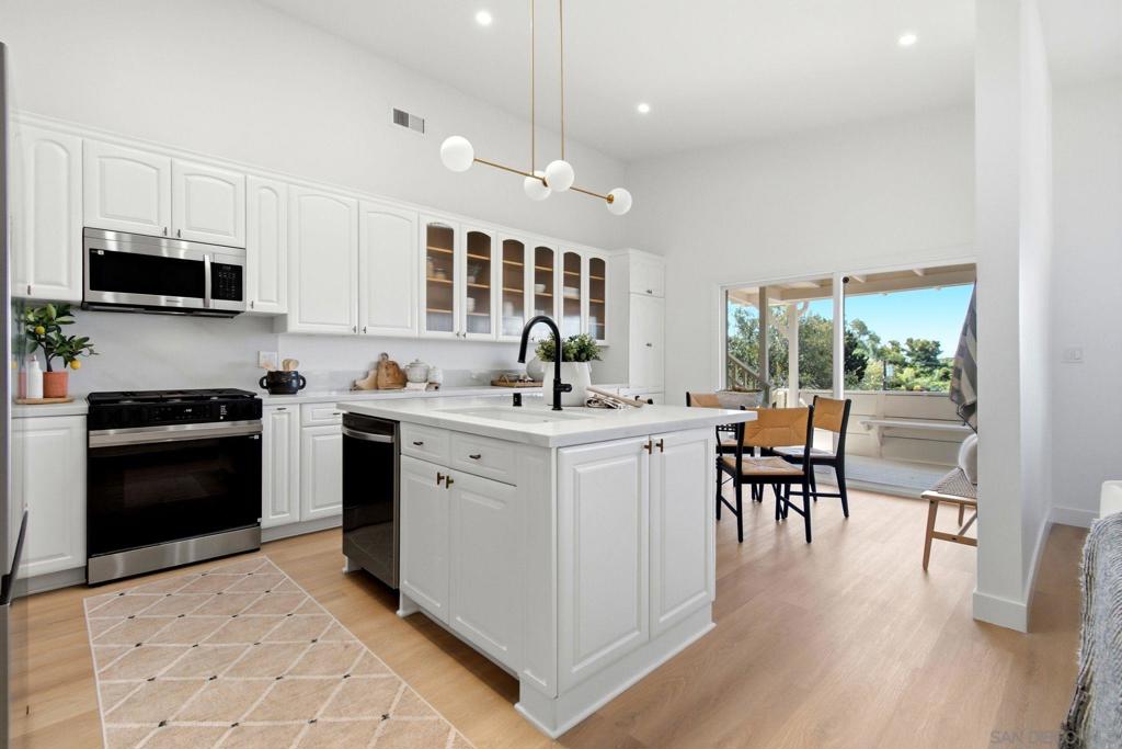 6115 Carling Way Property Photo 1