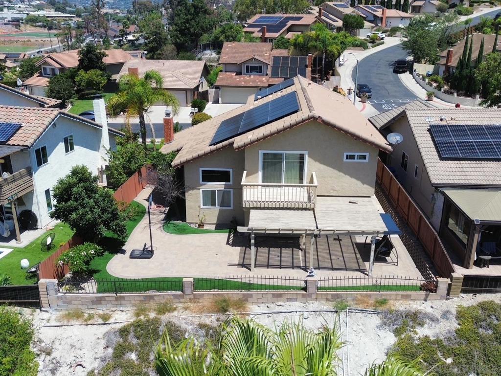 10295 Moorpark Property Photo 2