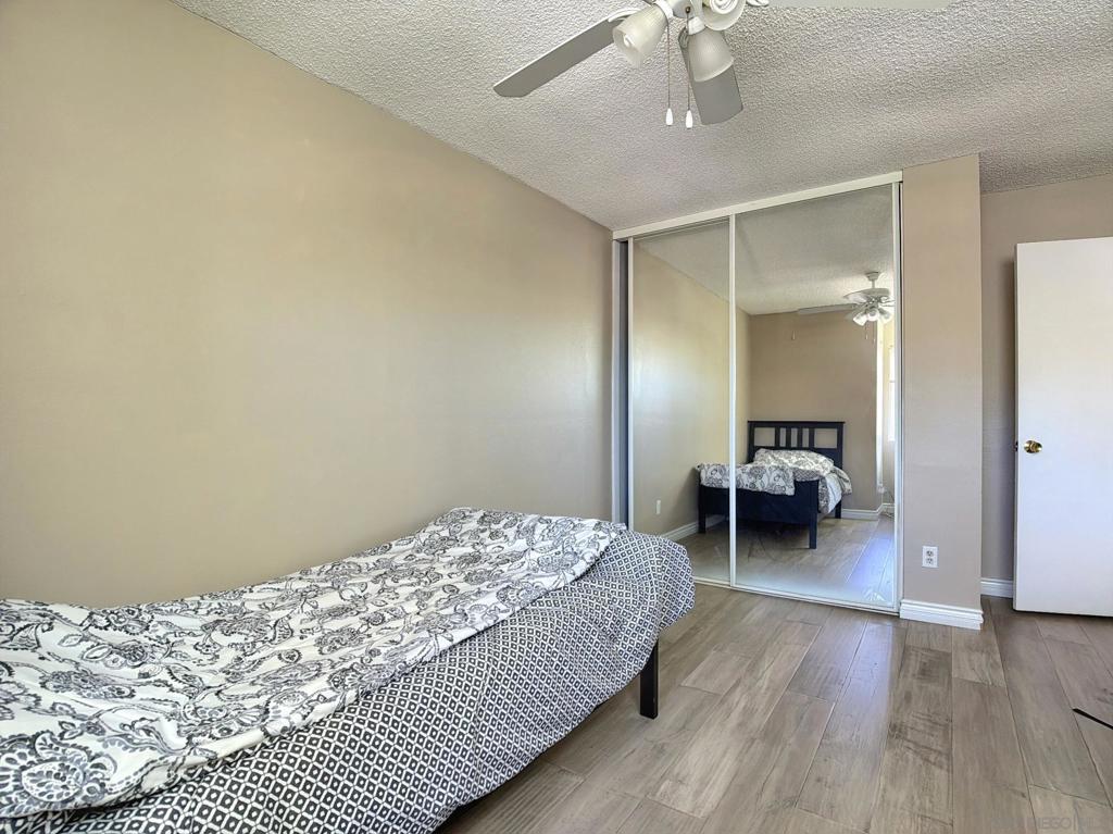 10295 Moorpark Property Photo 20