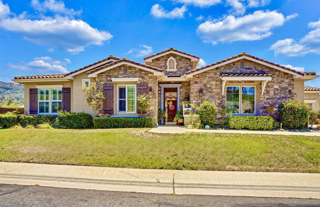27248 Saint Andrews Ln Property Photo 1