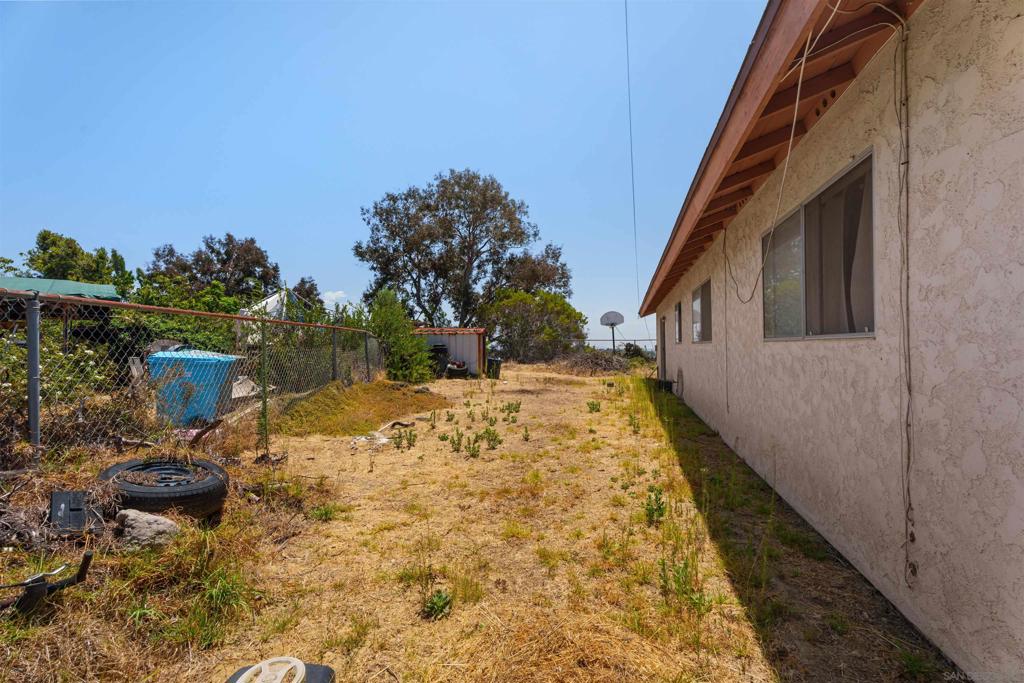 786 Goetschl Street Property Photo 2