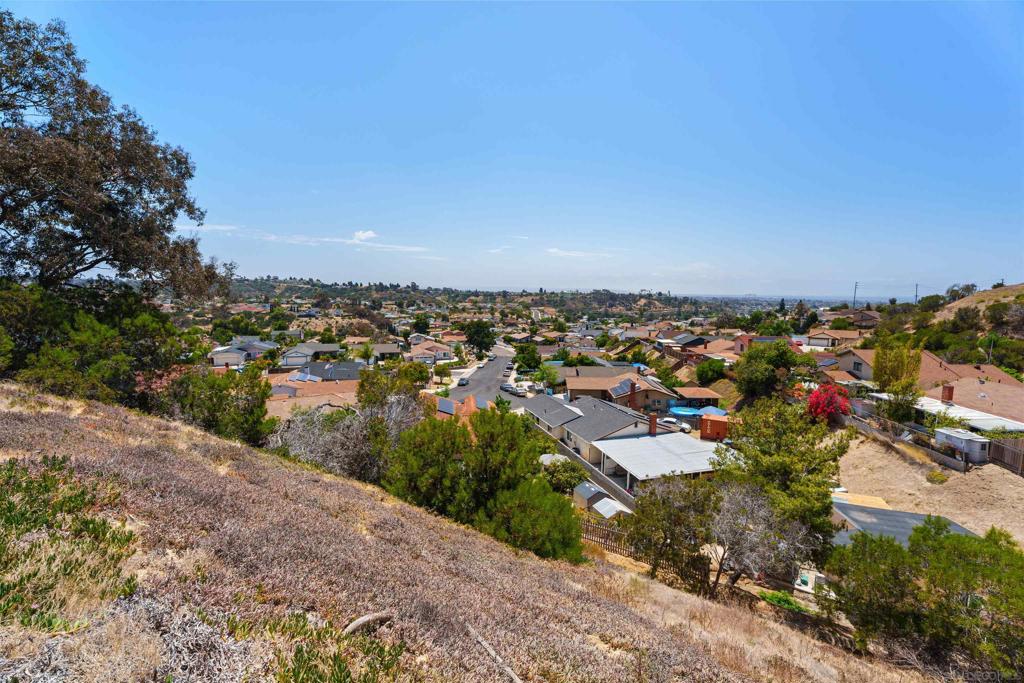 786 Goetschl Street Property Photo 4