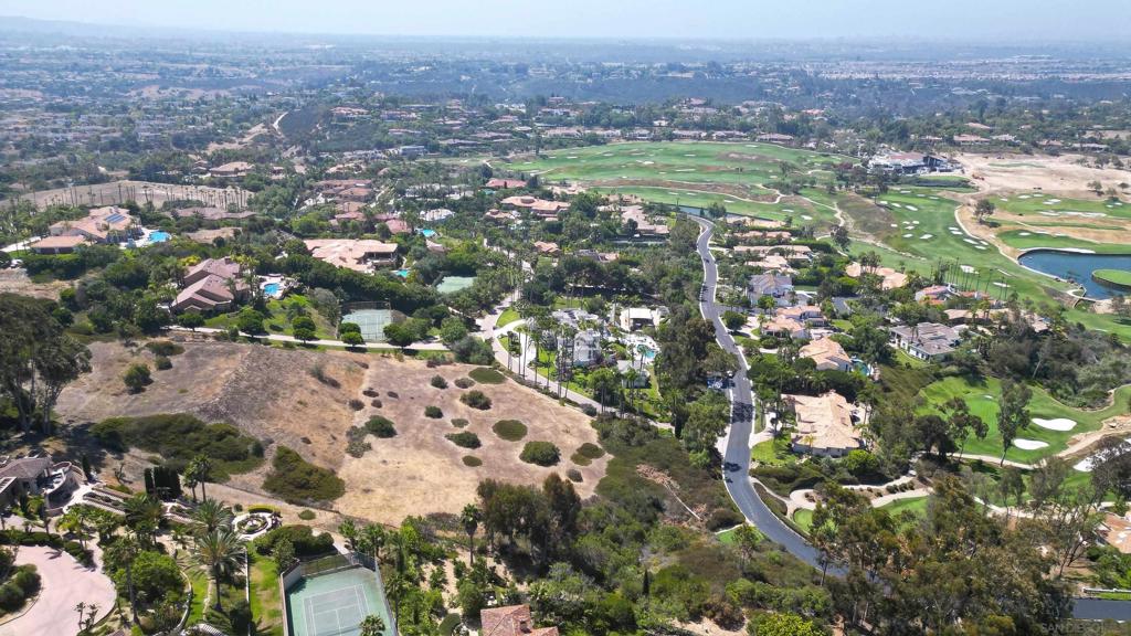 Spyglass Lane Property Photo 9