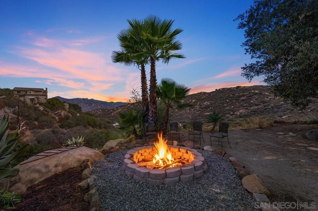 13044 Yerba Valley Way Property Photo