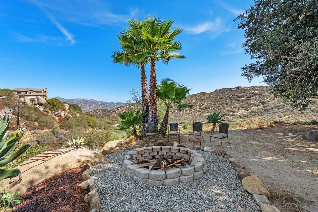 13044 Yerba Valley Way Property Photo 2
