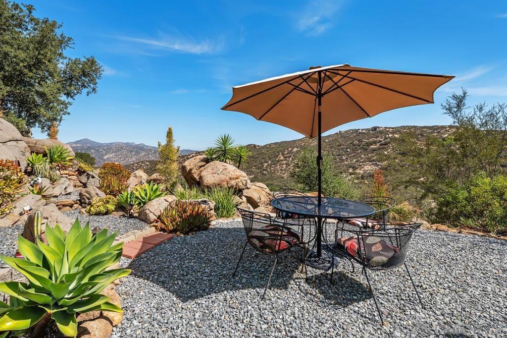 13044 Yerba Valley Way Property Photo 7
