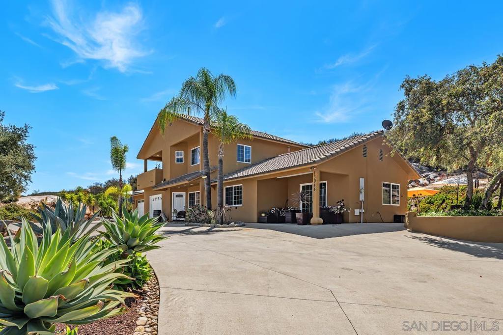 13044 Yerba Valley Way Property Photo 8