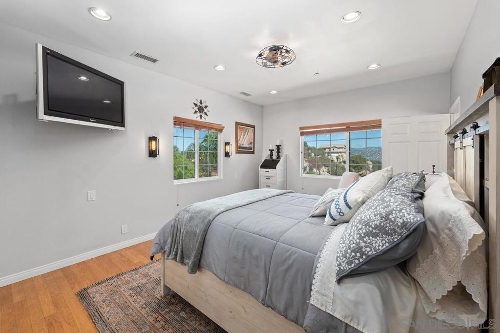 13044 Yerba Valley Way Property Photo 24