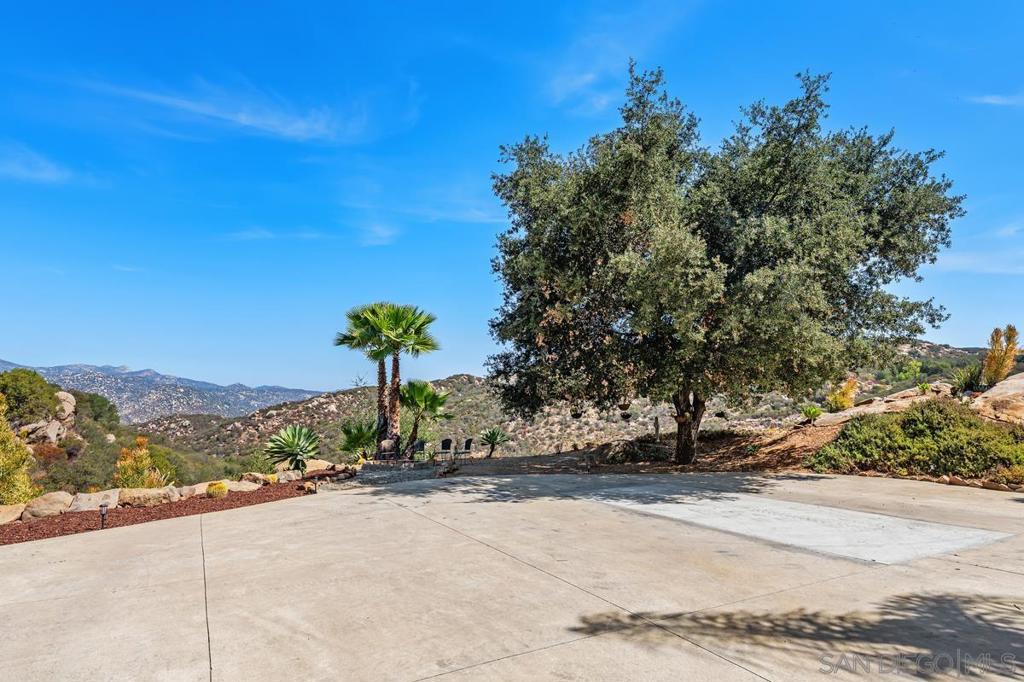 13044 Yerba Valley Way Property Photo 33