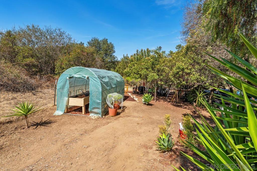 13044 Yerba Valley Way Property Photo 39