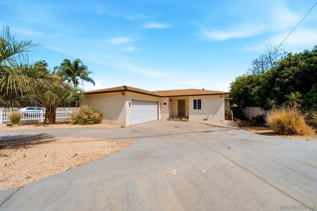 8852 Railroad Ave Property Photo 4