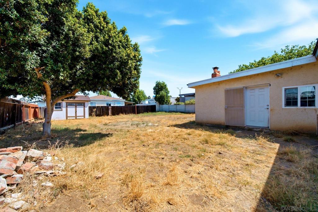 8852 Railroad Ave Property Photo 23