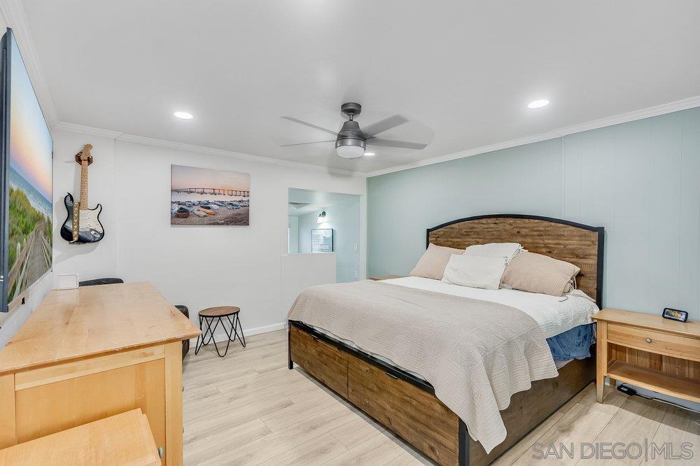 711 Island Ct B Property Photo 17