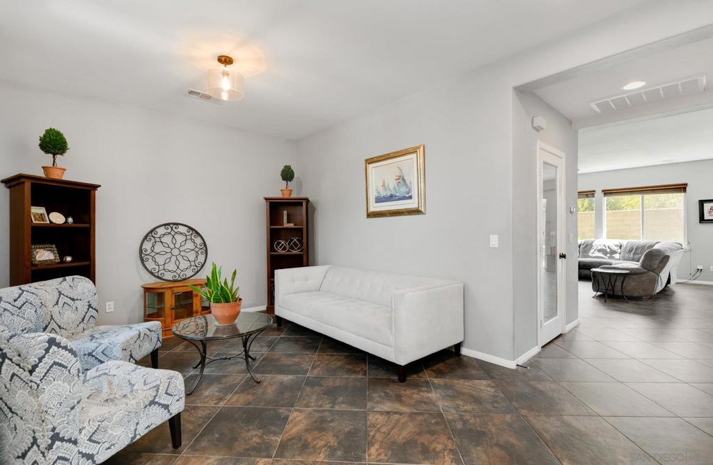 1675 Picket Fence Property Photo 2