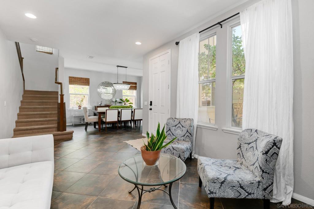 1675 Picket Fence Property Photo 3