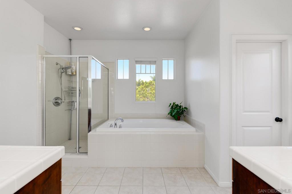 1675 Picket Fence Property Photo 16