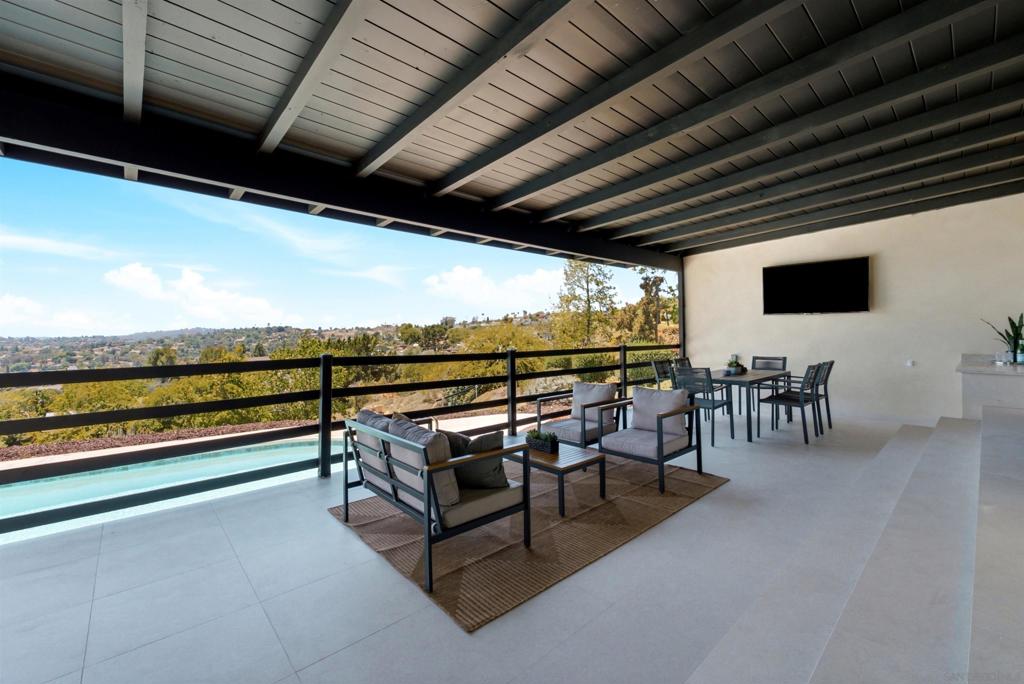 4222 Helix Del Sur Property Photo 43