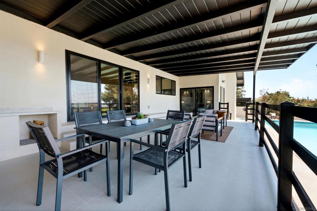 4222 Helix Del Sur Property Photo 44