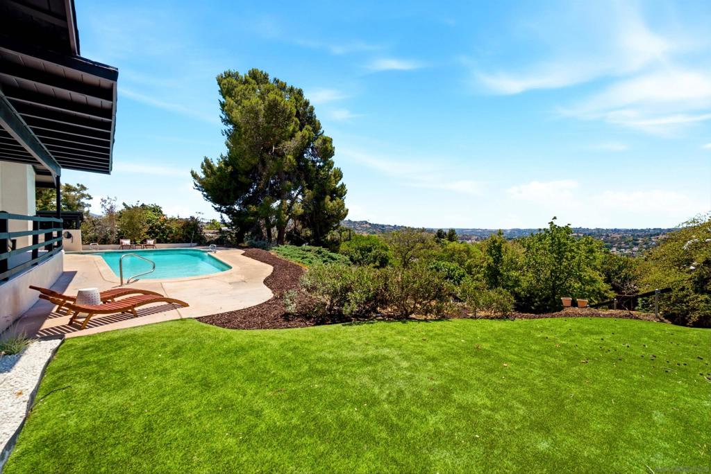 4222 Helix Del Sur Property Photo 45