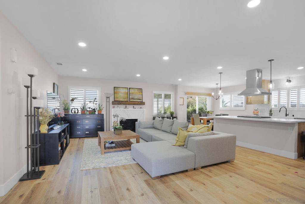 16958 Hierba Property Photo 3