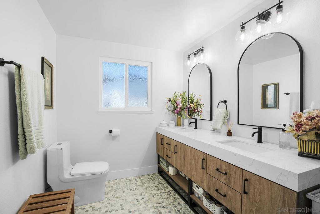 16958 Hierba Property Photo 17