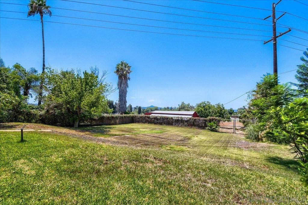 740 El Rancho Drive Property Photo 22