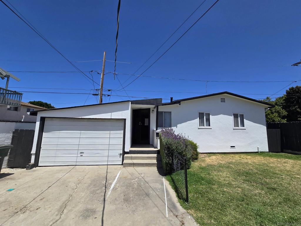 223 Madrona Property Photo 4