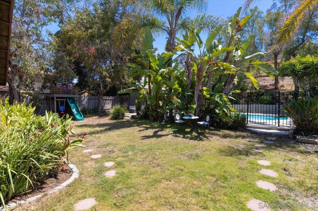 2337 Fallingleaf Property Photo 27
