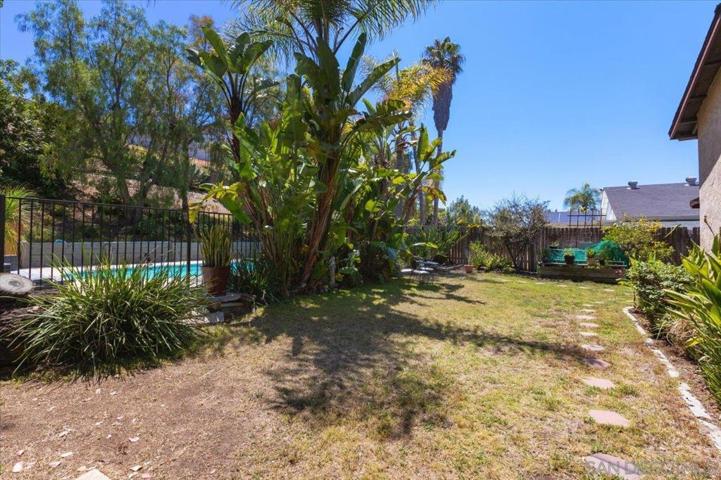2337 Fallingleaf Property Photo 29