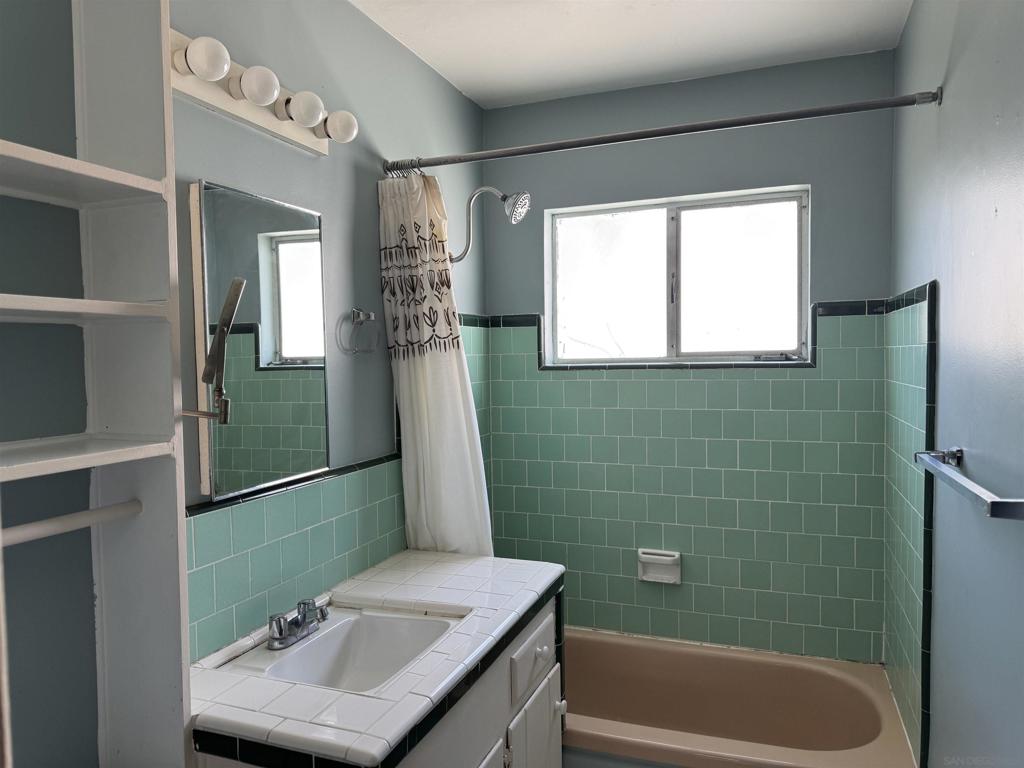 1103 Sutter Property Photo 4