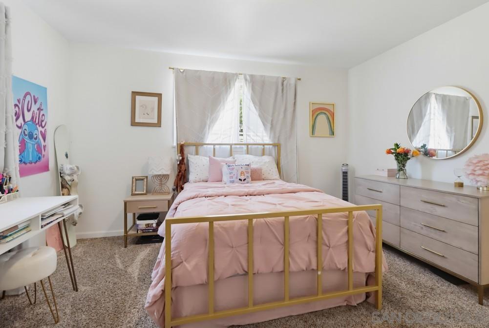 3221 E Victoria Property Photo 41