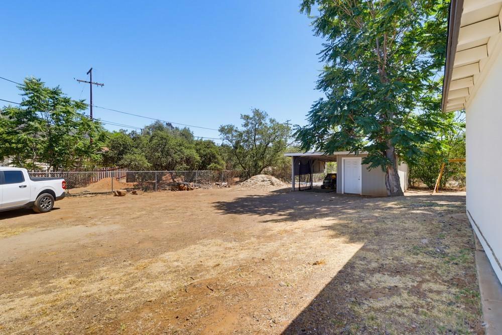 3221 E Victoria Property Photo 53