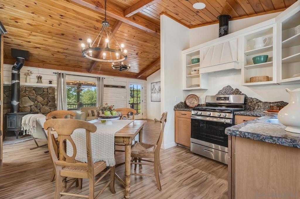 35251 Twin Oaks Rd Property Photo 15