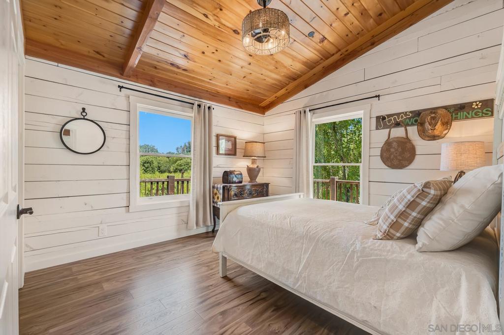 35251 Twin Oaks Rd Property Photo 16