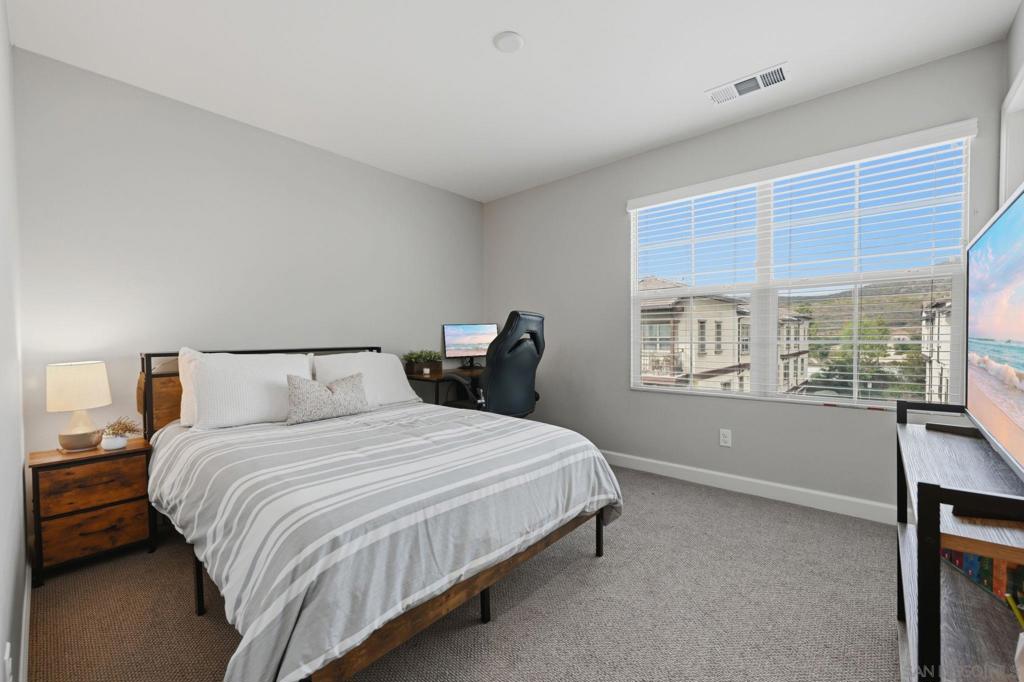 931 Slate Street Property Photo 23
