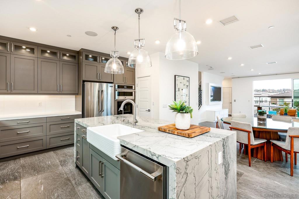 2858 Avella Cir Property Photo 20