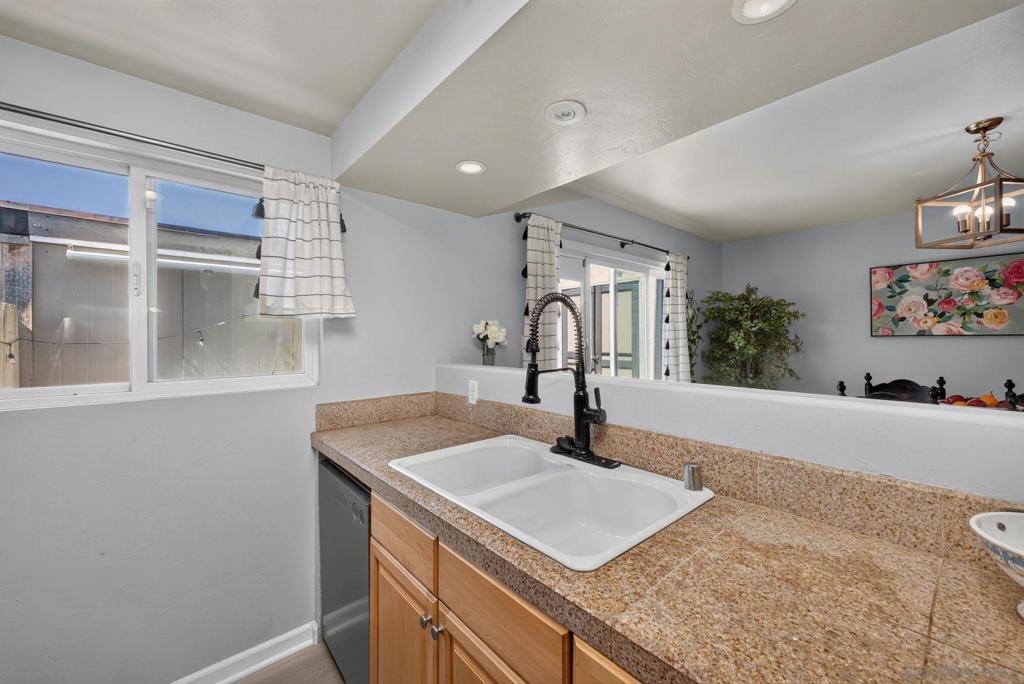10376 Frank Lane Property Photo 15
