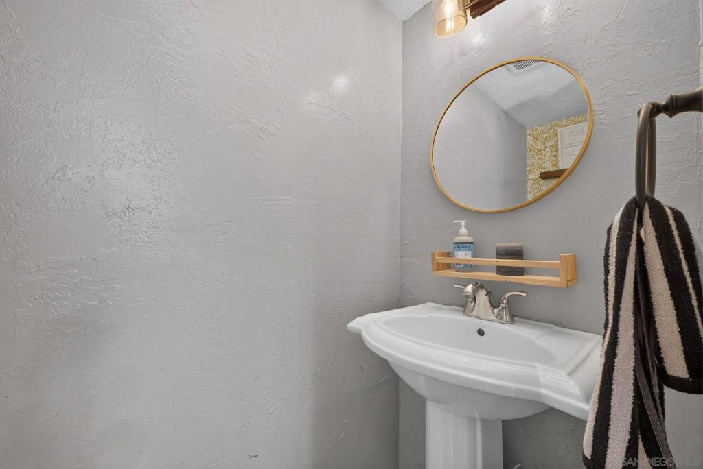 10376 Frank Lane Property Photo 18