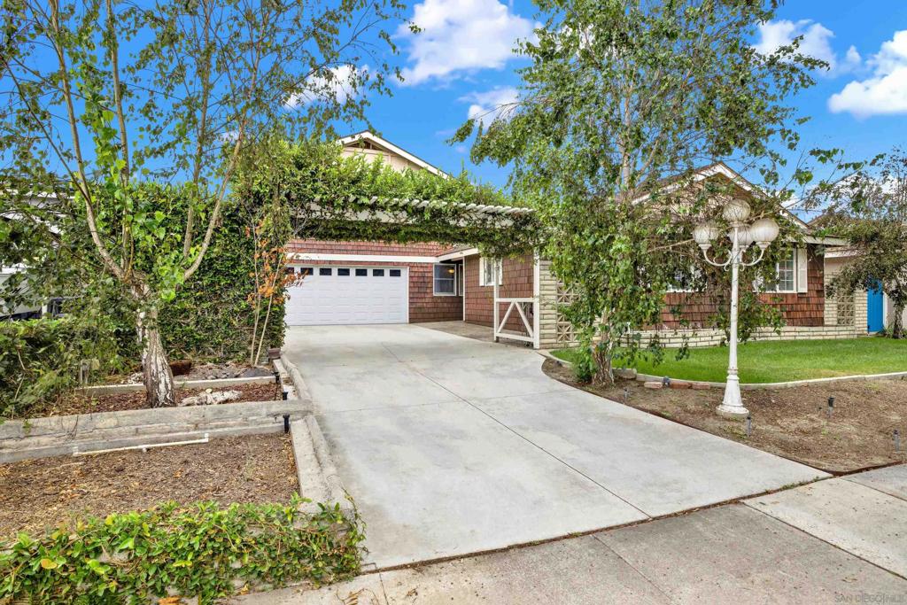 16538 Redwood Circle Property Photo 1