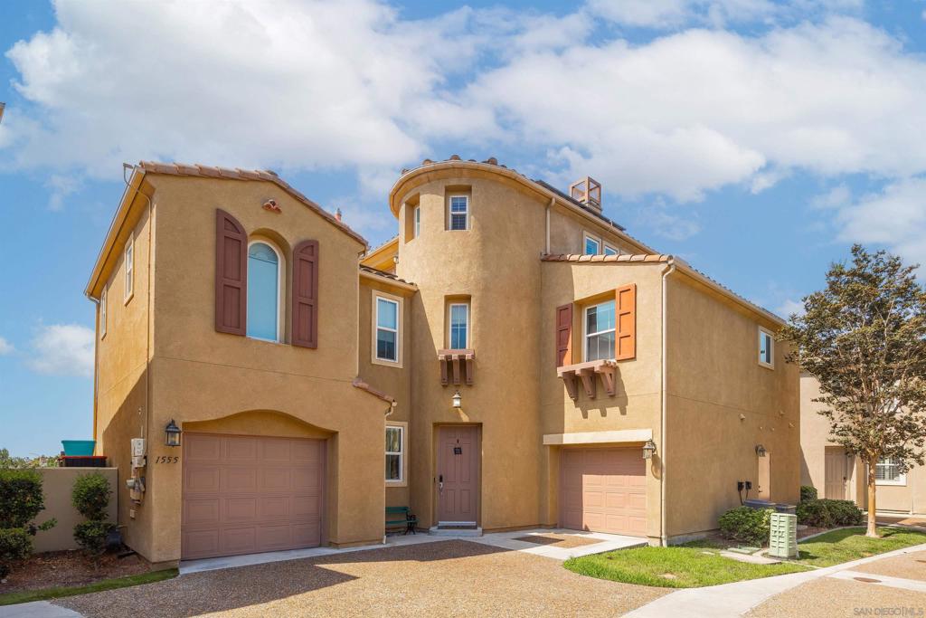 1555 Caminito Cremona Property Photo