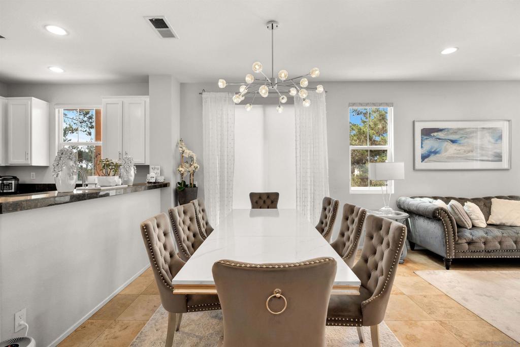 1555 Caminito Cremona Property Photo 4