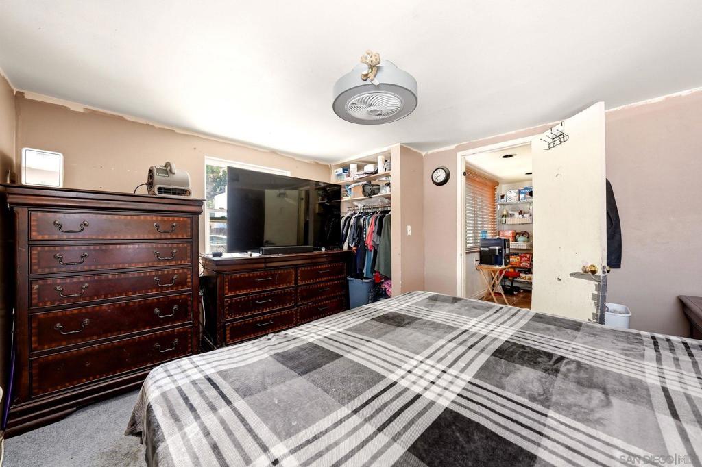 6020 Streamview Dr Property Photo 10