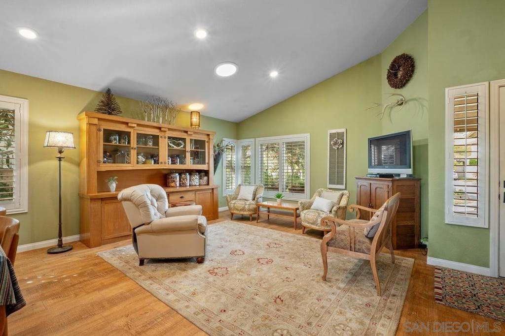 11459 Grassy Trail Dr Property Photo 8