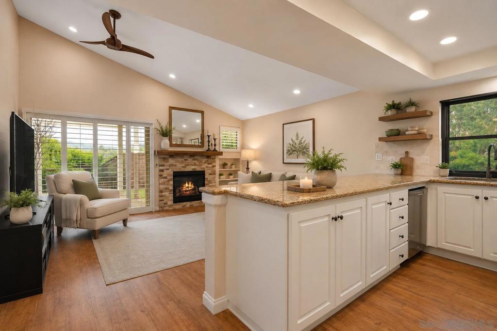 11459 Grassy Trail Dr Property Photo 14