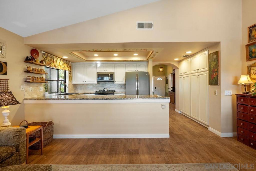 11459 Grassy Trail Dr Property Photo 25