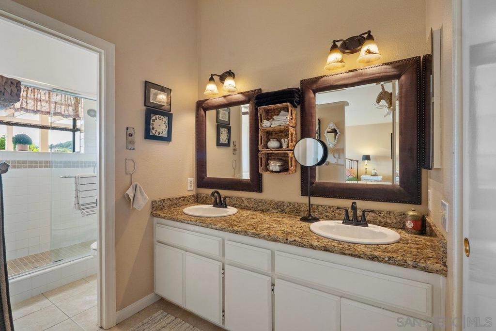 11459 Grassy Trail Dr Property Photo 29